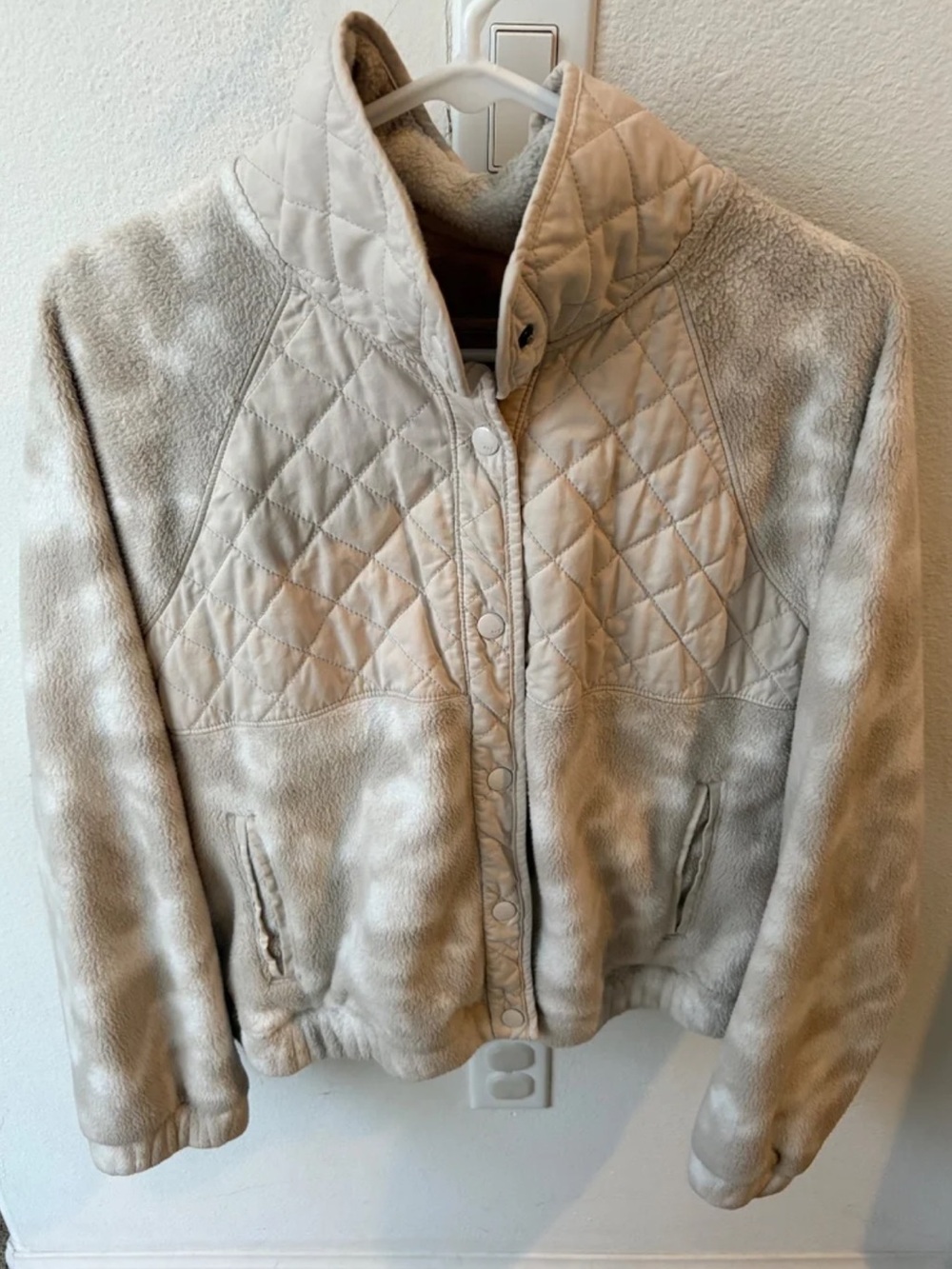 Abercrombie & Fitch Cream Quilted Faux-Sherpa Jacket